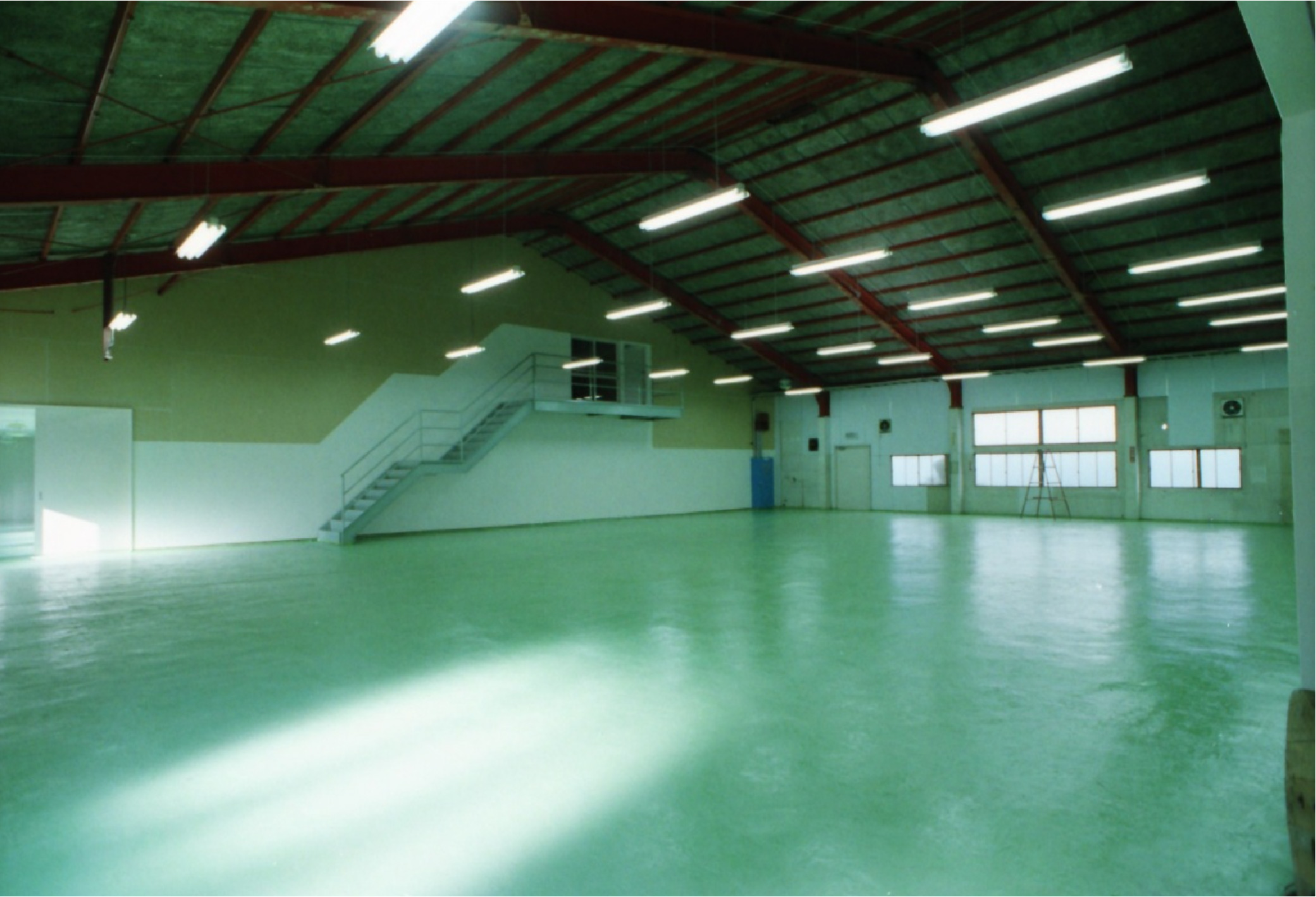 建設中の東村山工場